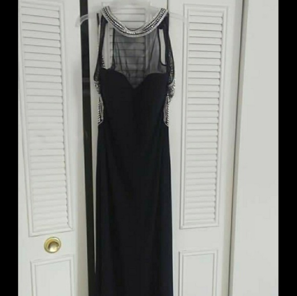 Bridesmaids Dress - Picture 1 of 5